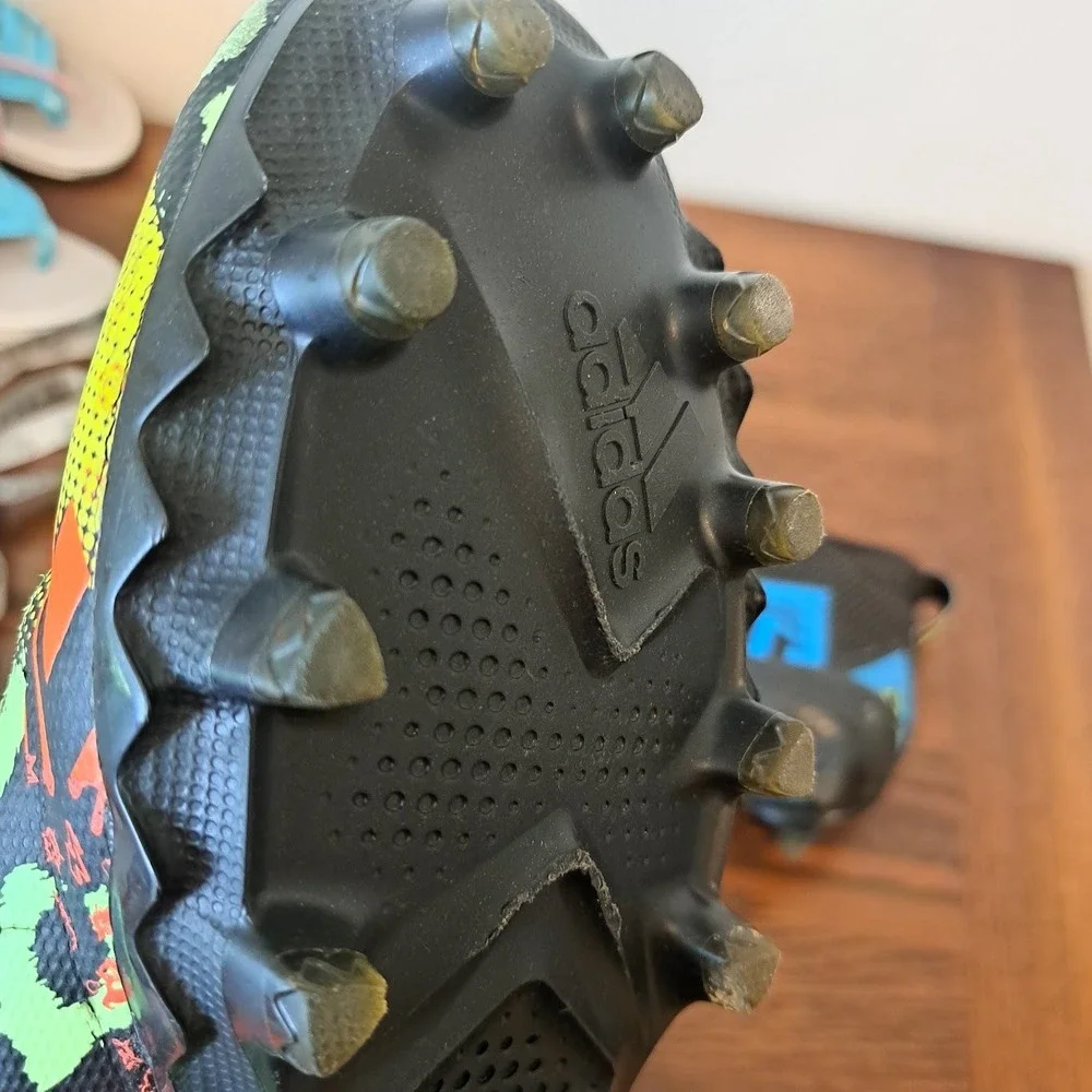 Adidas Freak Ultra 23 Football Cleats Mens 10 Black Neon Multi GW4166 Laceless